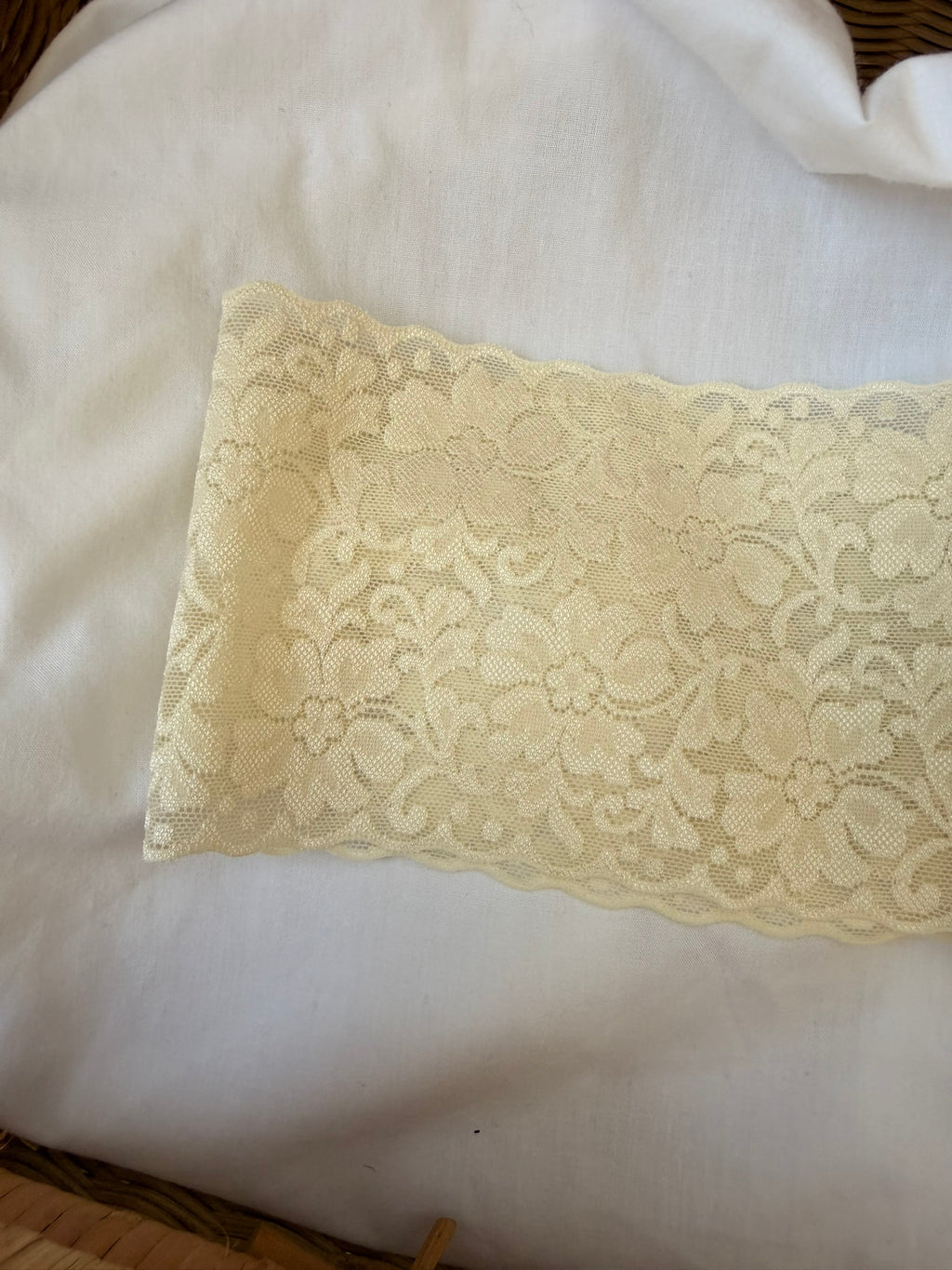 Le Romantique - Bandeau en Dentelle